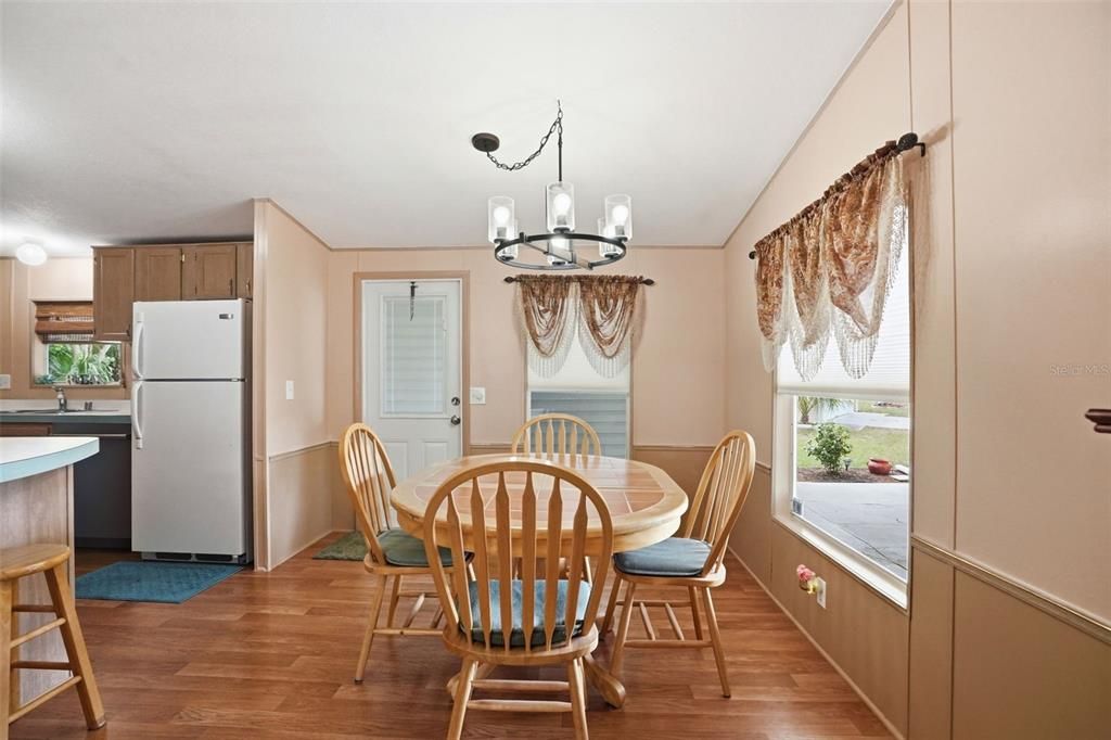 For Sale: $160,000 (2 beds, 2 baths, 960 Square Feet)