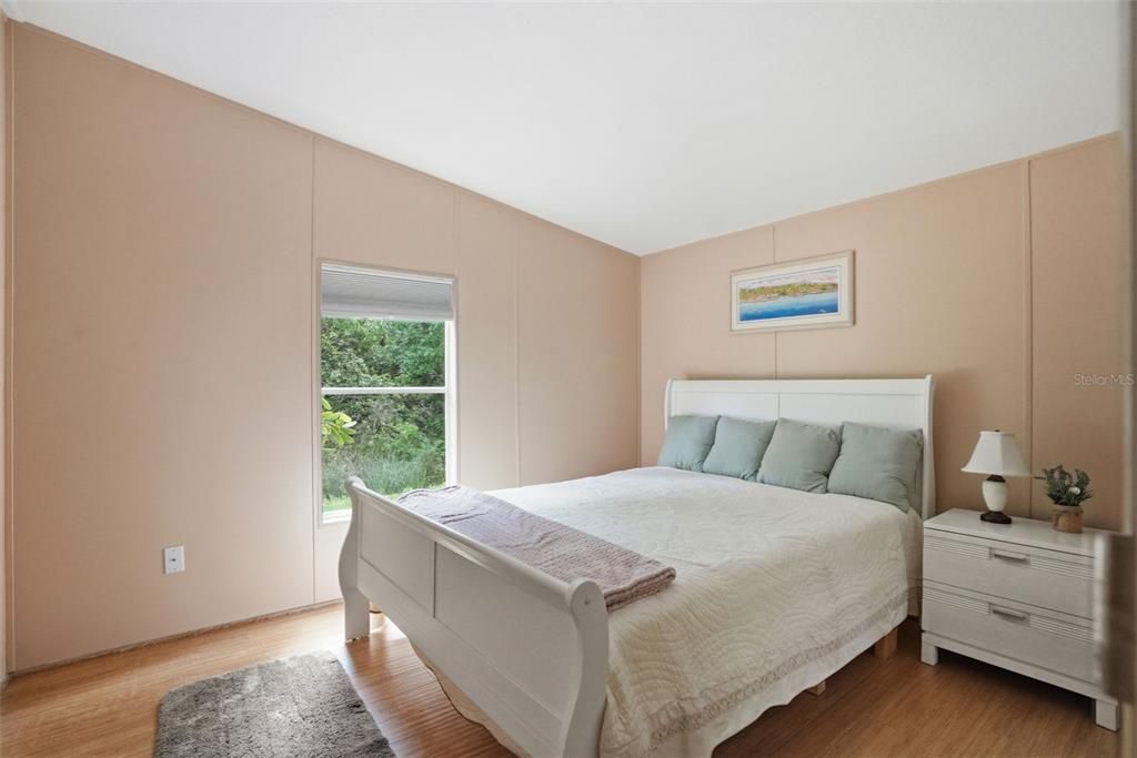 For Sale: $160,000 (2 beds, 2 baths, 960 Square Feet)