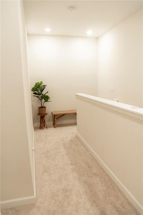 Activo con contrato: $285,000 (3 camas, 2 baños, 1915 Pies cuadrados)