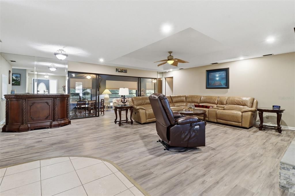 For Sale: $294,900 (3 beds, 2 baths, 2206 Square Feet)