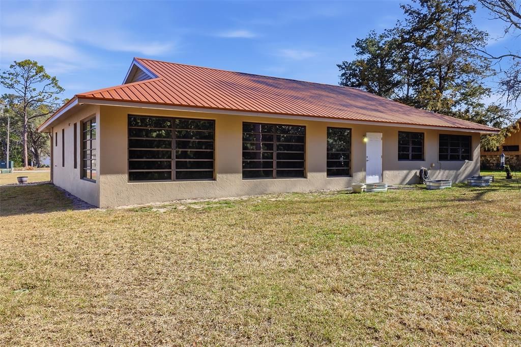 For Sale: $294,900 (3 beds, 2 baths, 2206 Square Feet)