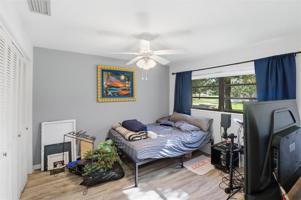 For Sale: $294,900 (3 beds, 2 baths, 2206 Square Feet)