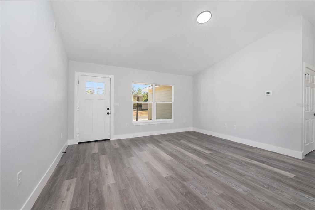 En Venta: $269,900 (3 camas, 2 baños, 1576 Pies cuadrados)