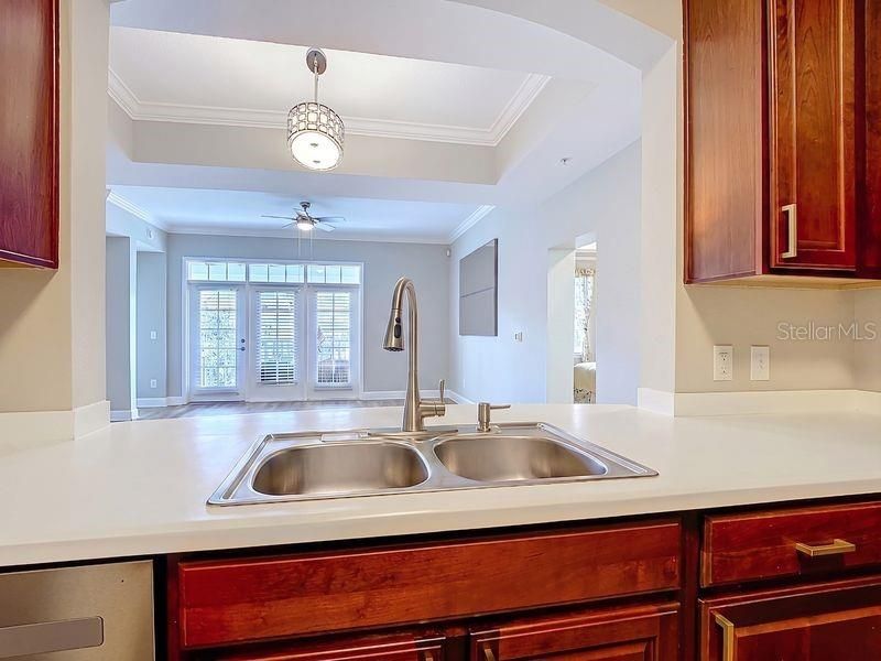 En Venta: $459,000 (3 camas, 2 baños, 1736 Pies cuadrados)