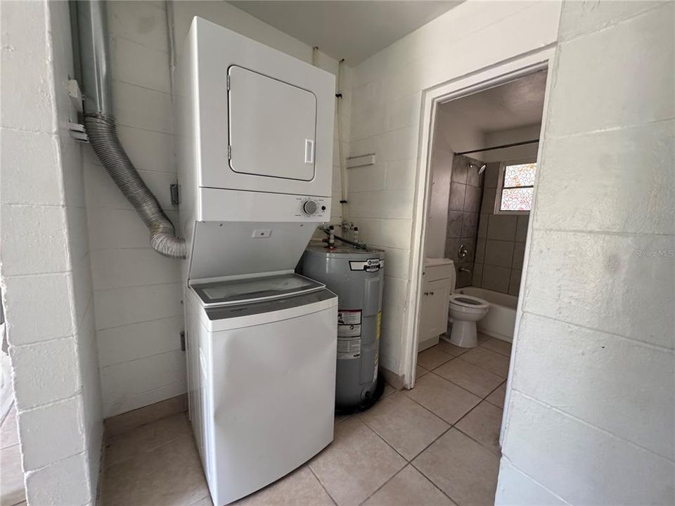 В аренду: $1,200 (2 спален, 1 ванн, 624 Квадратных фут)