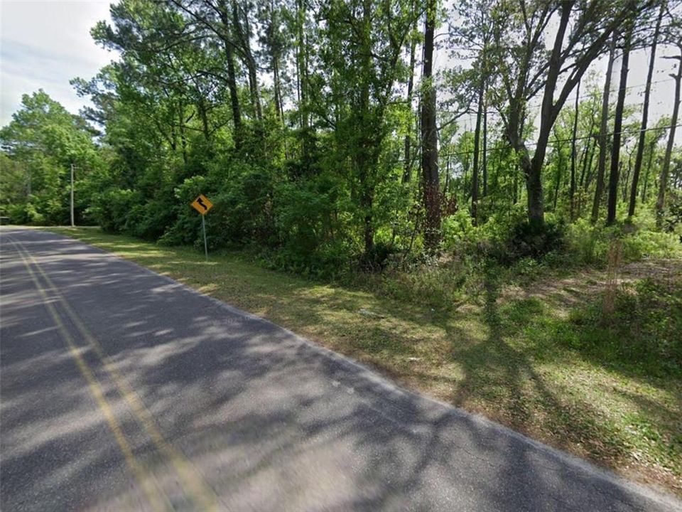 En Venta: $215,000 (2.63 acres)