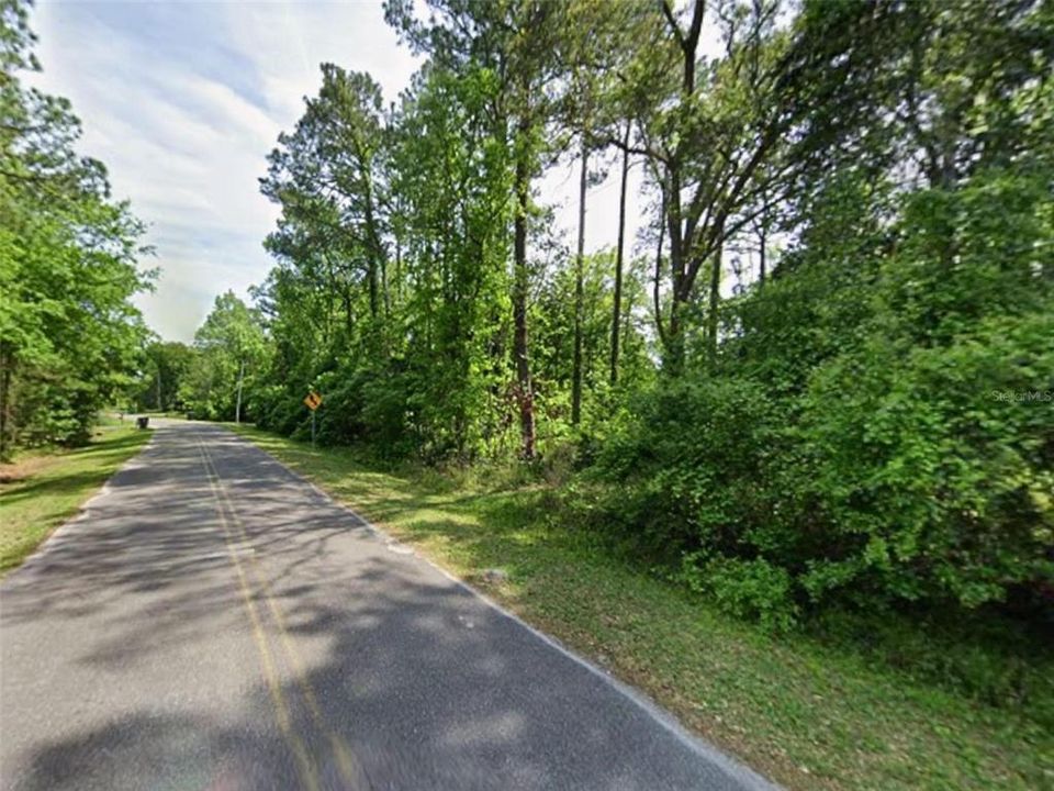 En Venta: $215,000 (2.63 acres)