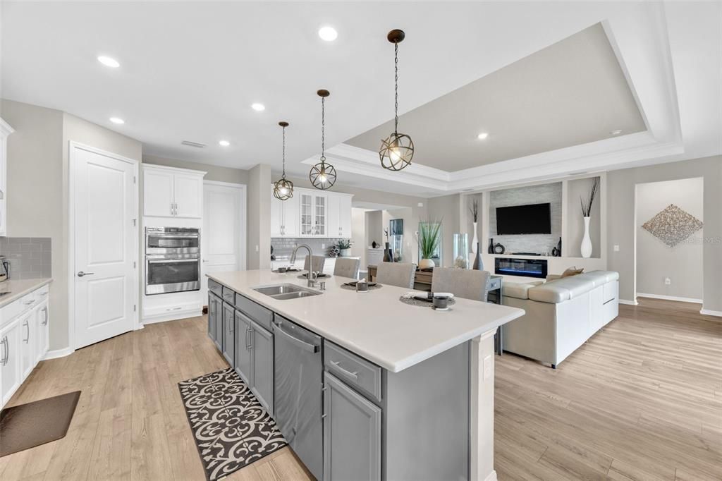 For Sale: $770,000 (5 beds, 4 baths, 3461 Square Feet)
