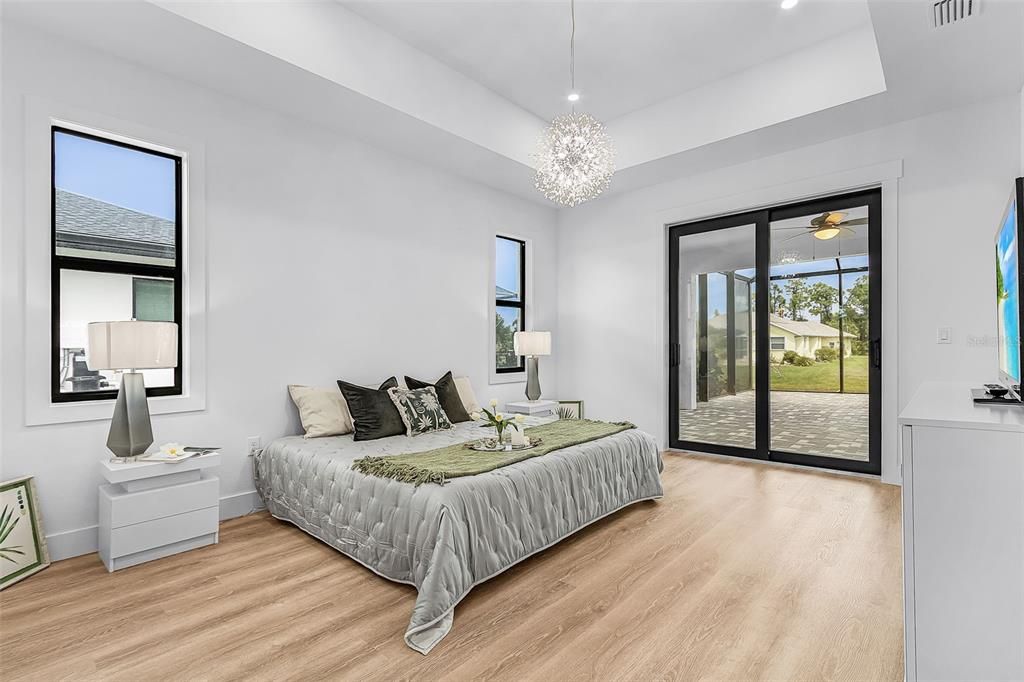 Activo con contrato: $599,900 (4 camas, 3 baños, 2462 Pies cuadrados)