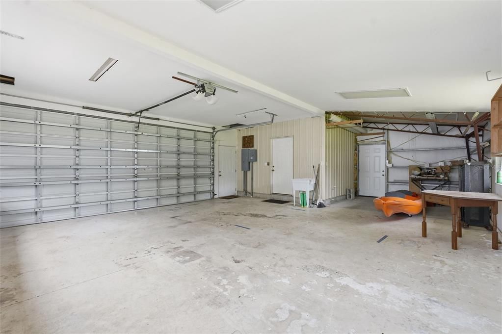На продажу: $399,900 (3 спален, 2 ванн, 2135 Квадратных фут)