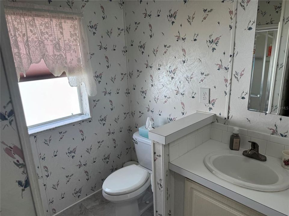 Activo con contrato: $167,500 (3 camas, 2 baños, 1776 Pies cuadrados)