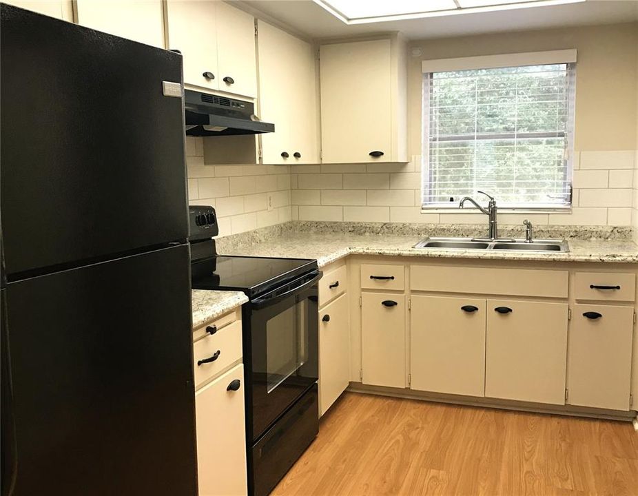 For Sale: $1,195,000 (6 beds, 0 baths, 4972 Square Feet)