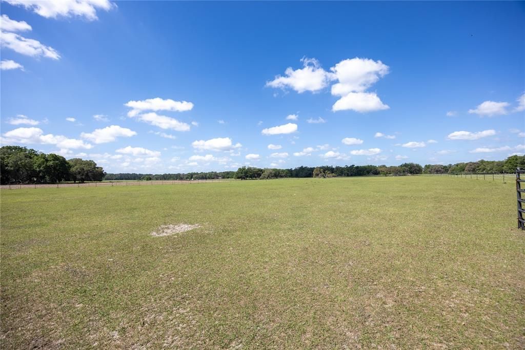 For Sale: $785,500 (4 beds, 2 baths, 2465 Square Feet)