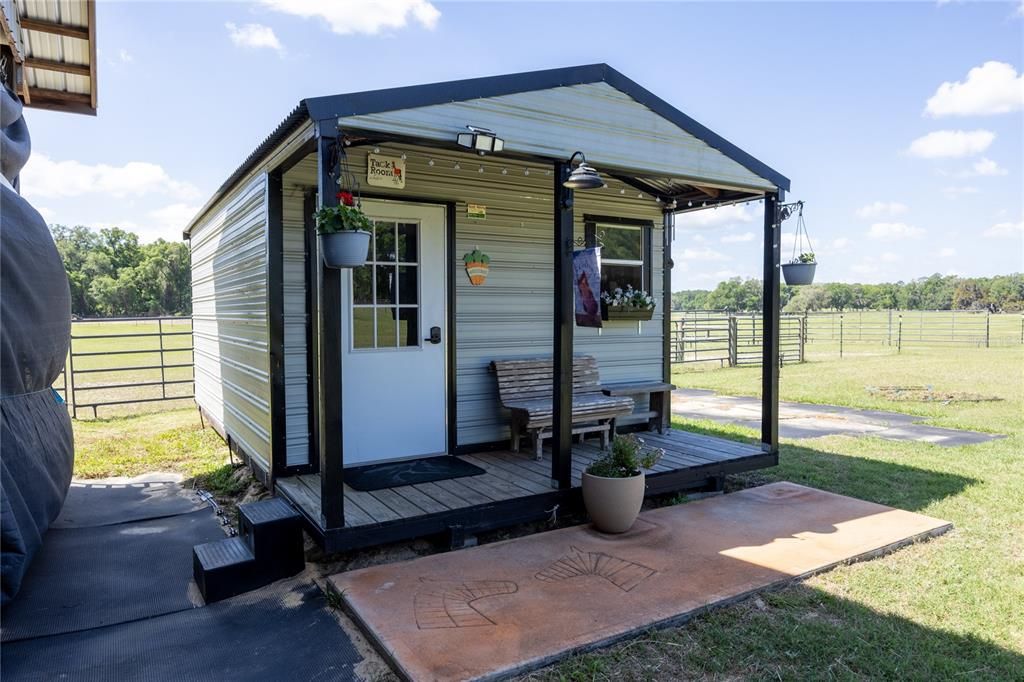 For Sale: $785,500 (4 beds, 2 baths, 2465 Square Feet)