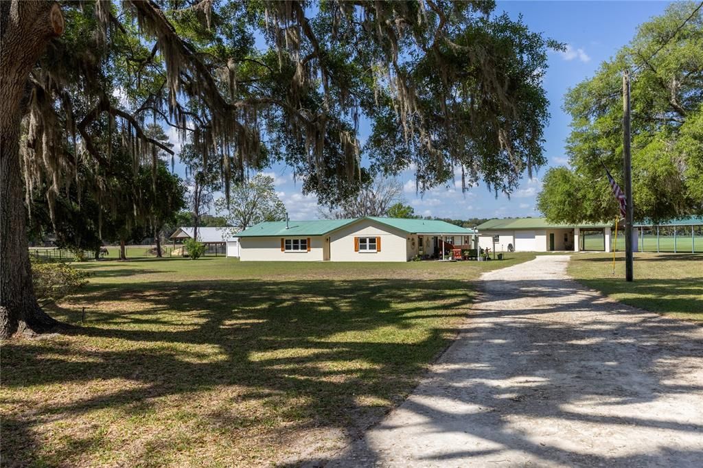 For Sale: $785,500 (4 beds, 2 baths, 2465 Square Feet)