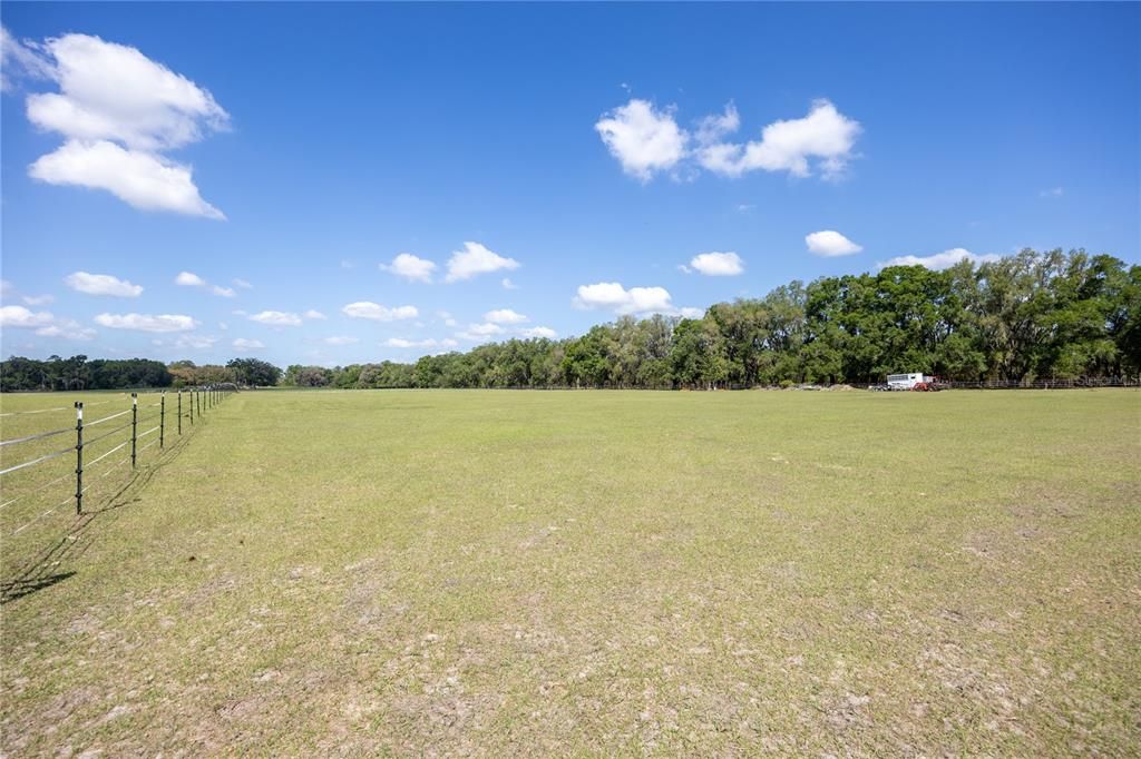 For Sale: $785,500 (4 beds, 2 baths, 2465 Square Feet)
