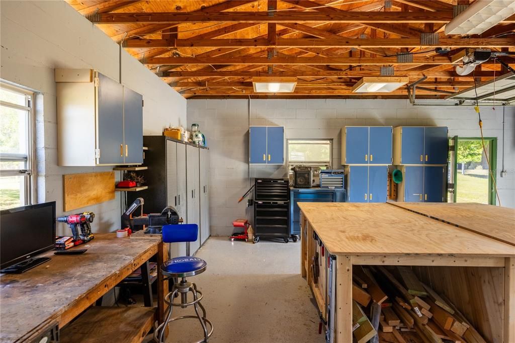 For Sale: $785,500 (4 beds, 2 baths, 2465 Square Feet)