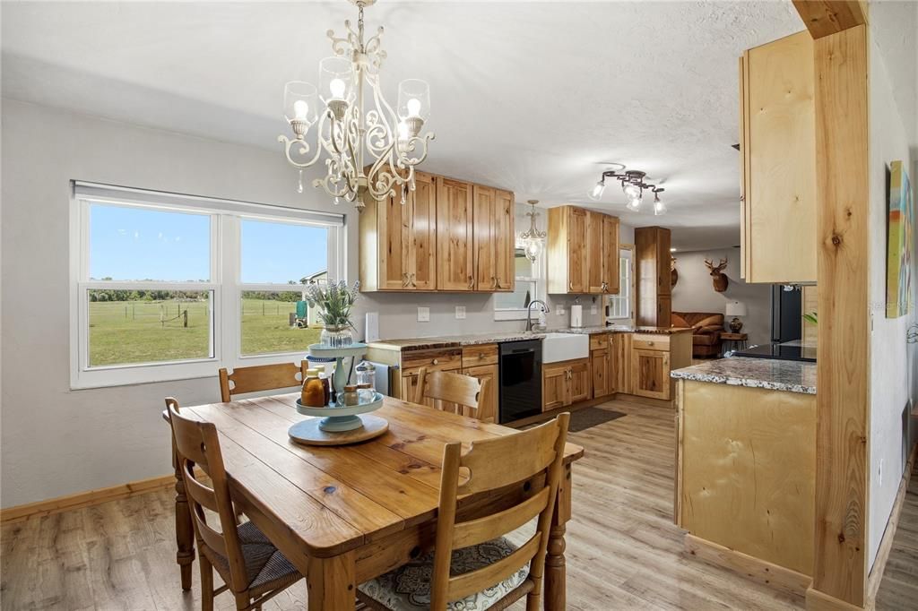 For Sale: $785,500 (4 beds, 2 baths, 2465 Square Feet)