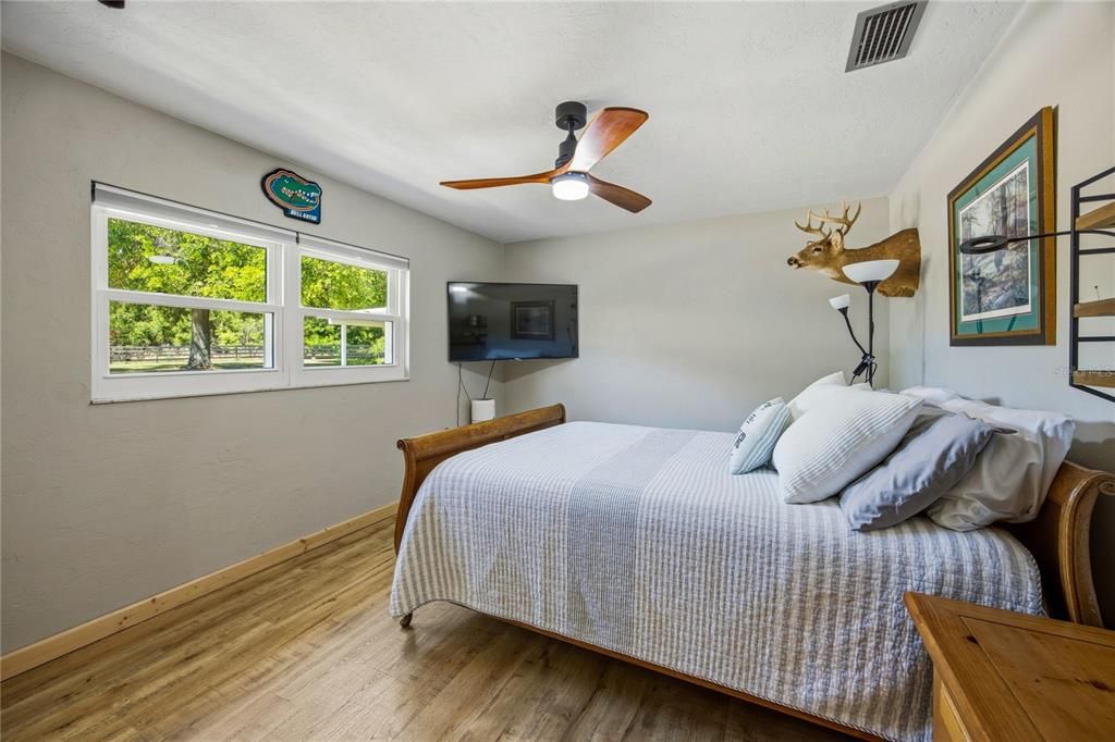 For Sale: $785,500 (4 beds, 2 baths, 2465 Square Feet)