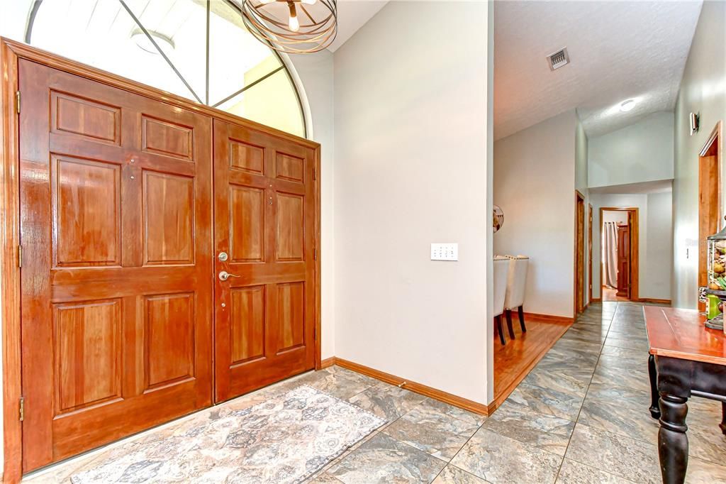 For Sale: $550,000 (3 beds, 2 baths, 2315 Square Feet)