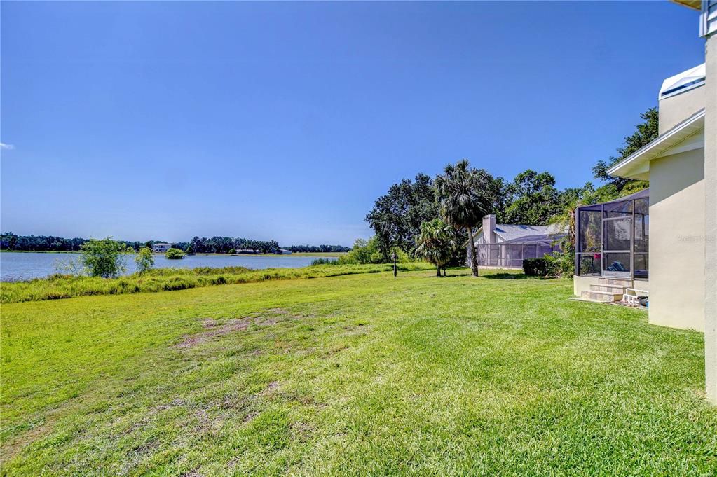 For Sale: $550,000 (3 beds, 2 baths, 2315 Square Feet)