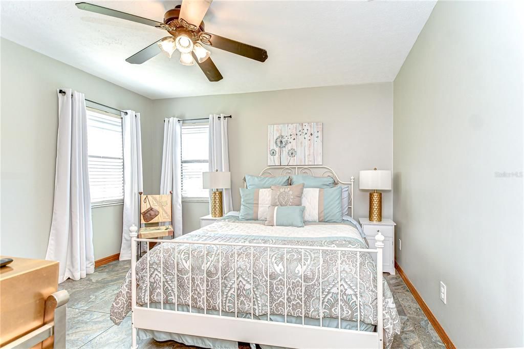 For Sale: $550,000 (3 beds, 2 baths, 2315 Square Feet)