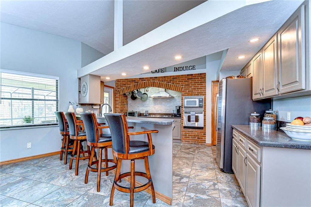 For Sale: $550,000 (3 beds, 2 baths, 2315 Square Feet)
