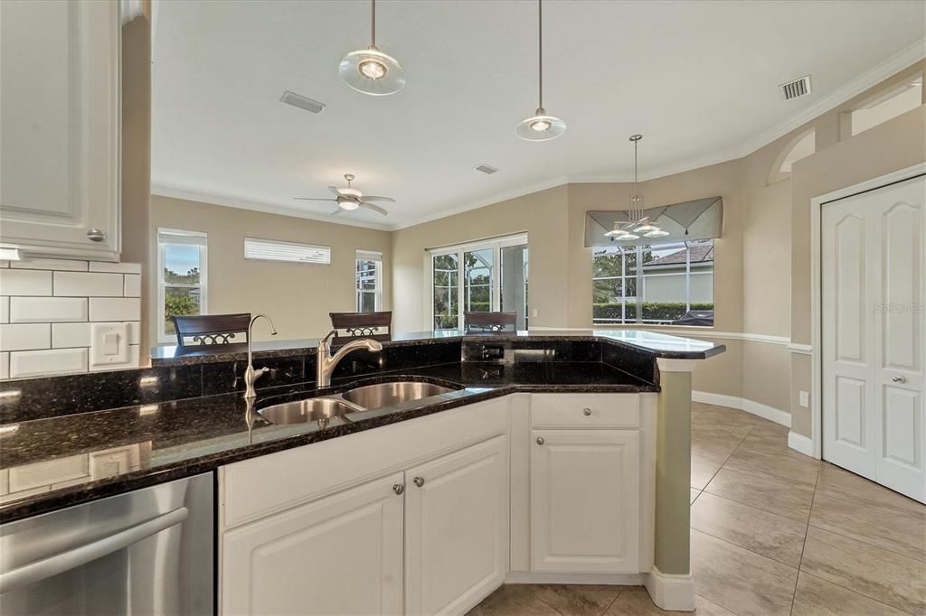 For Rent: $4,000 (3 beds, 2 baths, 1928 Square Feet)