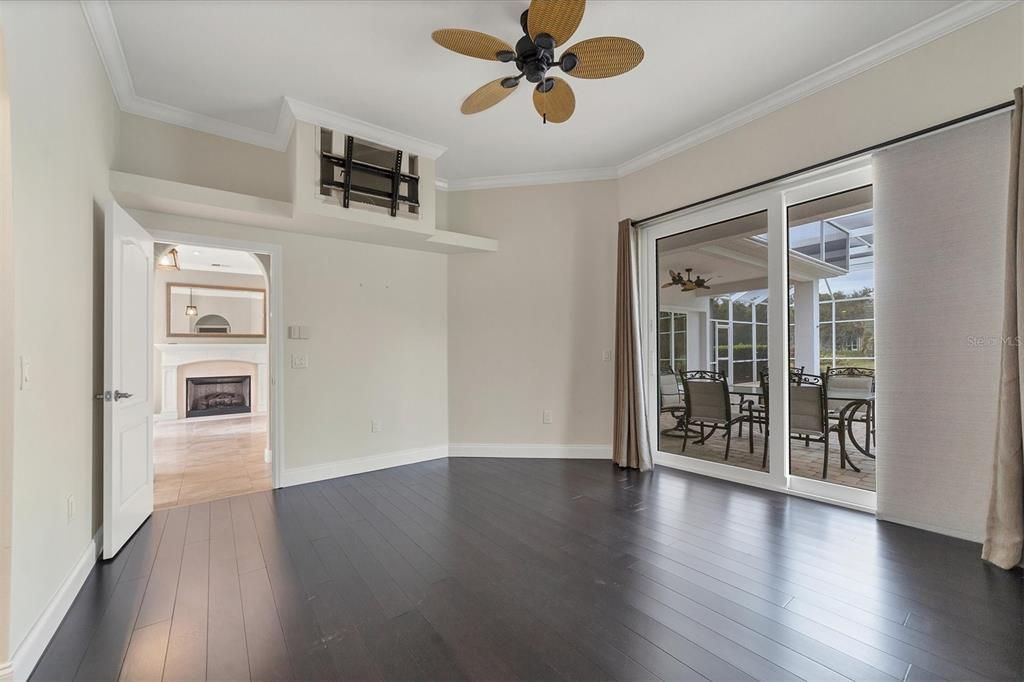 For Rent: $4,000 (3 beds, 2 baths, 1928 Square Feet)