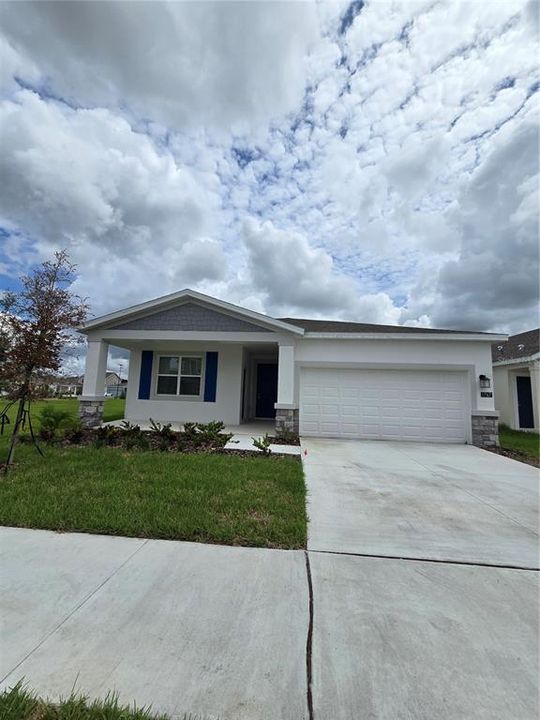 For Rent: $2,300 (4 beds, 3 baths, 2150 Square Feet)