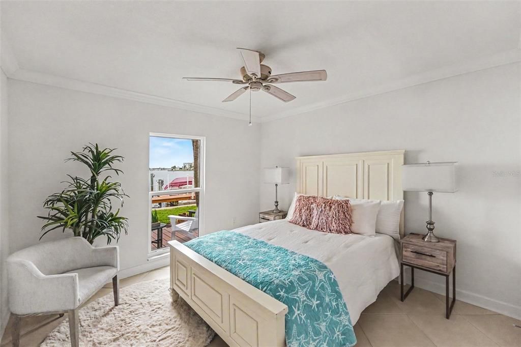 Active With Contract: $375,000 (2 beds, 1 baths, 790 Square Feet)
