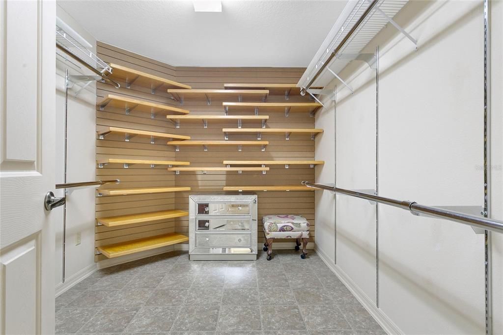 For Sale: $525,000 (3 beds, 2 baths, 2961 Square Feet)