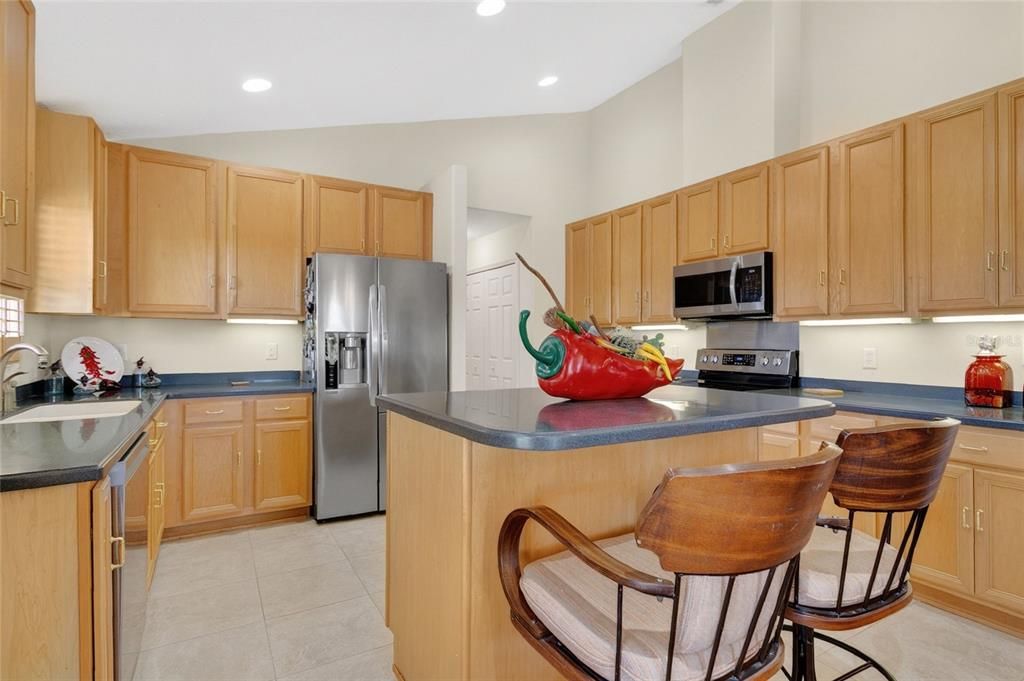 For Sale: $525,000 (3 beds, 2 baths, 2961 Square Feet)