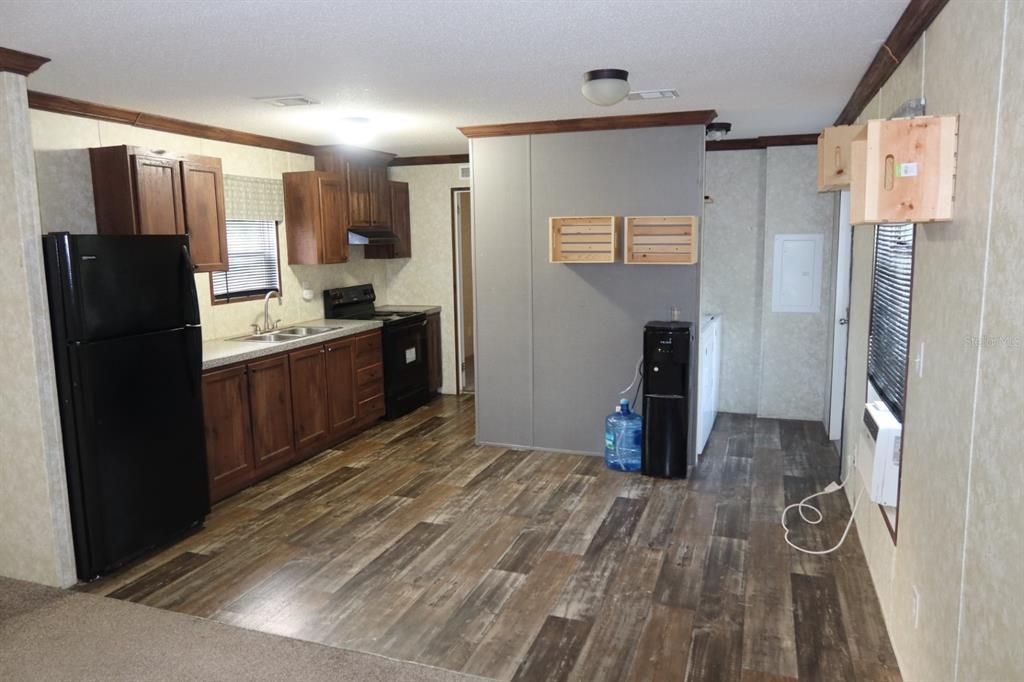 For Sale: $244,900 (3 beds, 2 baths, 1216 Square Feet)