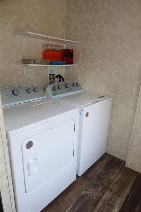 For Sale: $244,900 (3 beds, 2 baths, 1216 Square Feet)