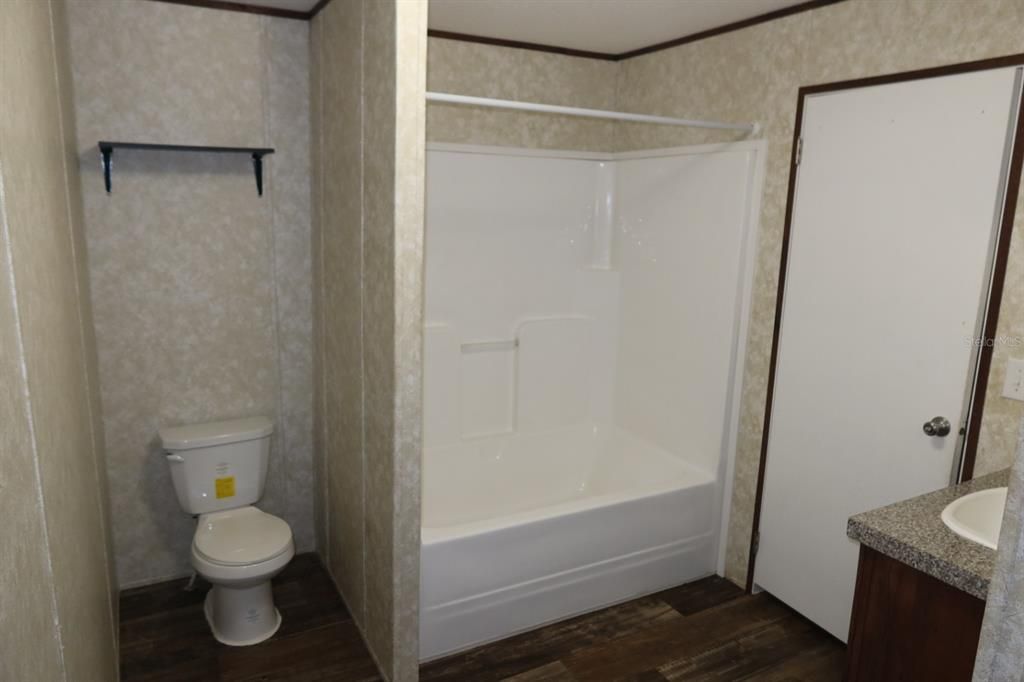 For Sale: $244,900 (3 beds, 2 baths, 1216 Square Feet)