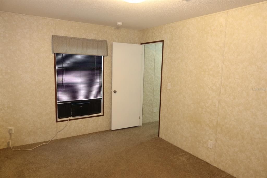 For Sale: $244,900 (3 beds, 2 baths, 1216 Square Feet)