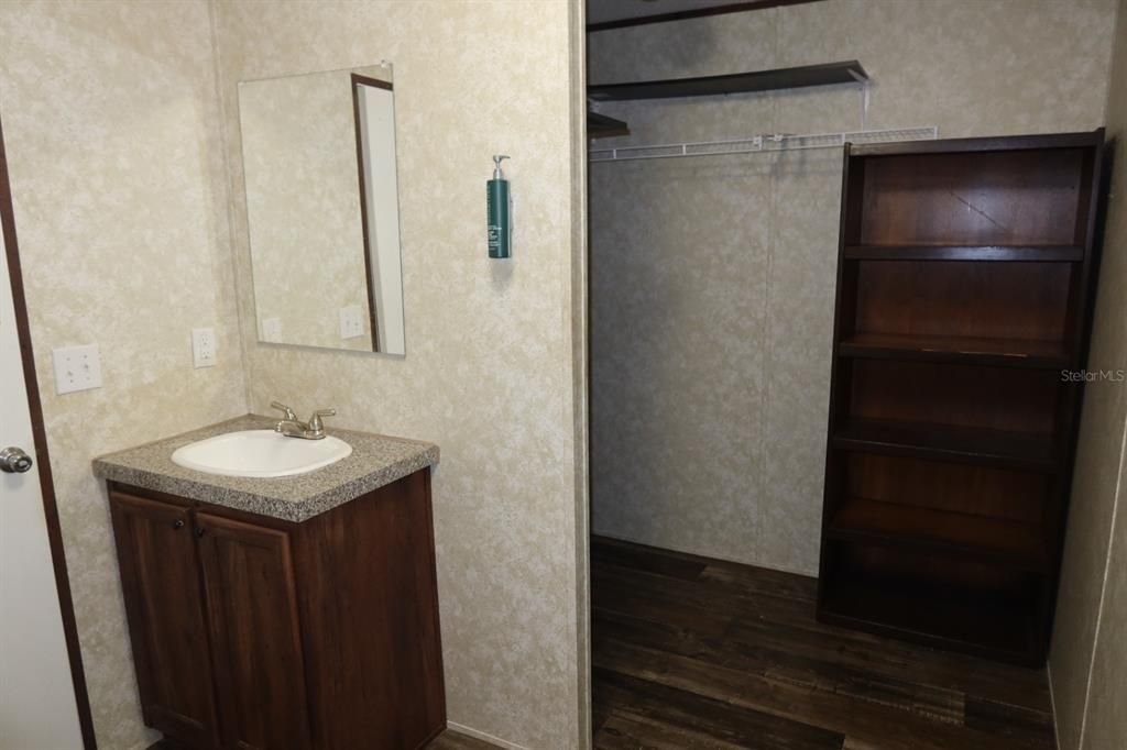 For Sale: $244,900 (3 beds, 2 baths, 1216 Square Feet)