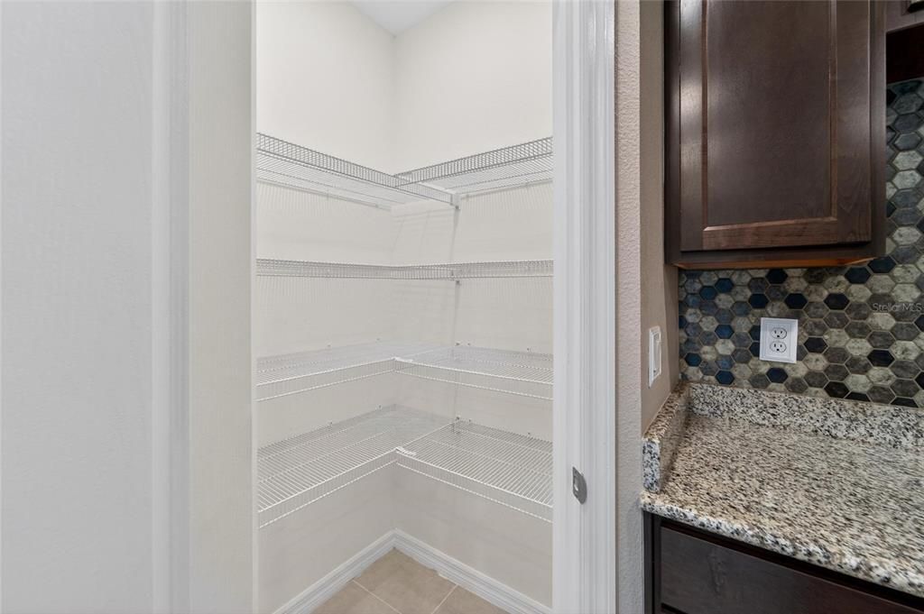 En Renta: $1,950 (3 camas, 2 baños, 1633 Pies cuadrados)
