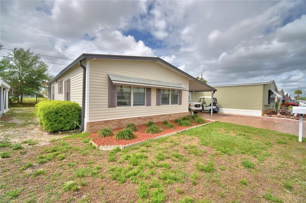 For Sale: $125,000 (2 beds, 2 baths, 720 Square Feet)