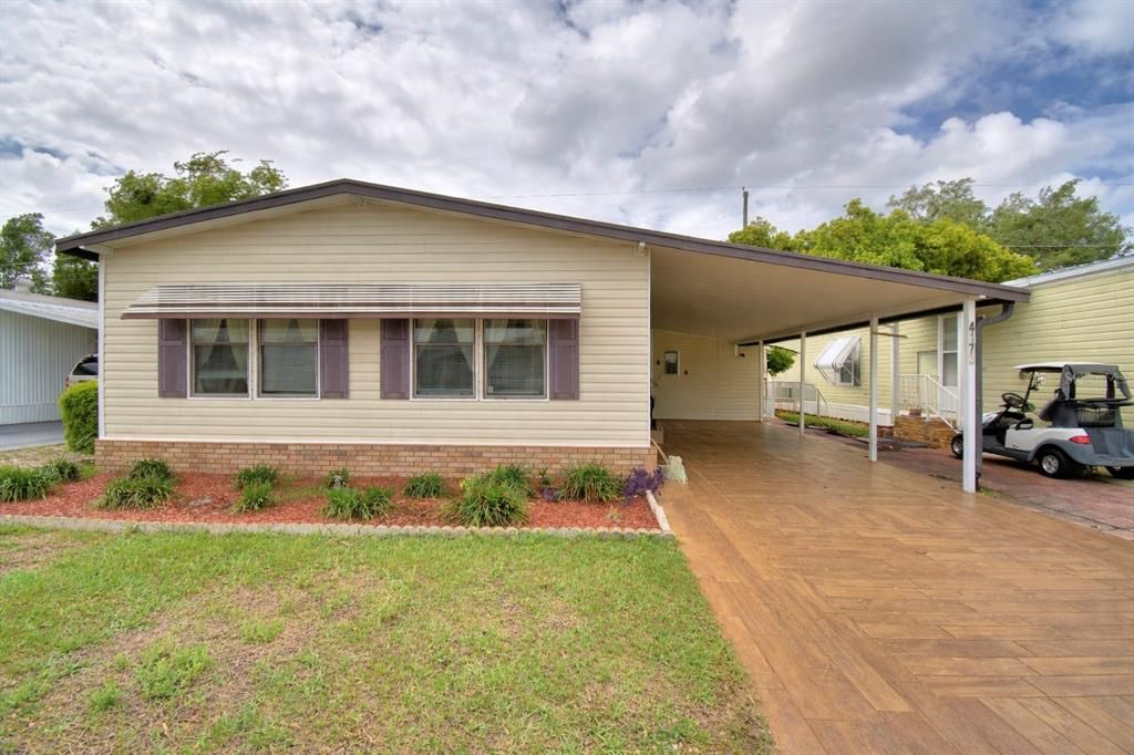For Sale: $125,000 (2 beds, 2 baths, 720 Square Feet)