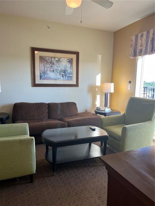 For Sale: $172,000 (3 beds, 3 baths, 1409 Square Feet)