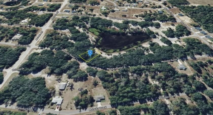 En Venta: $13,900 (0.37 acres)