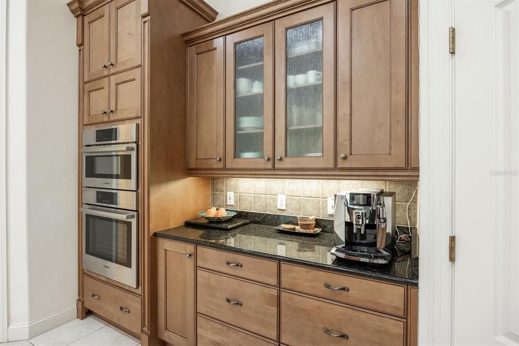 Active With Contract: $889,000 (4 beds, 3 baths, 3657 Square Feet)