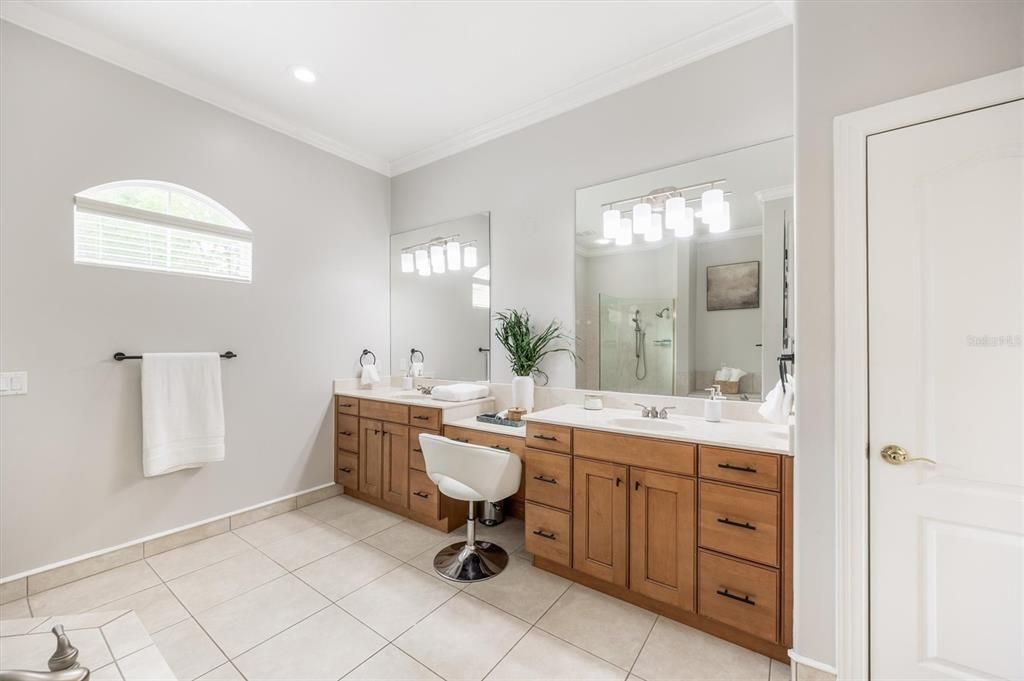 Active With Contract: $889,000 (4 beds, 3 baths, 3657 Square Feet)