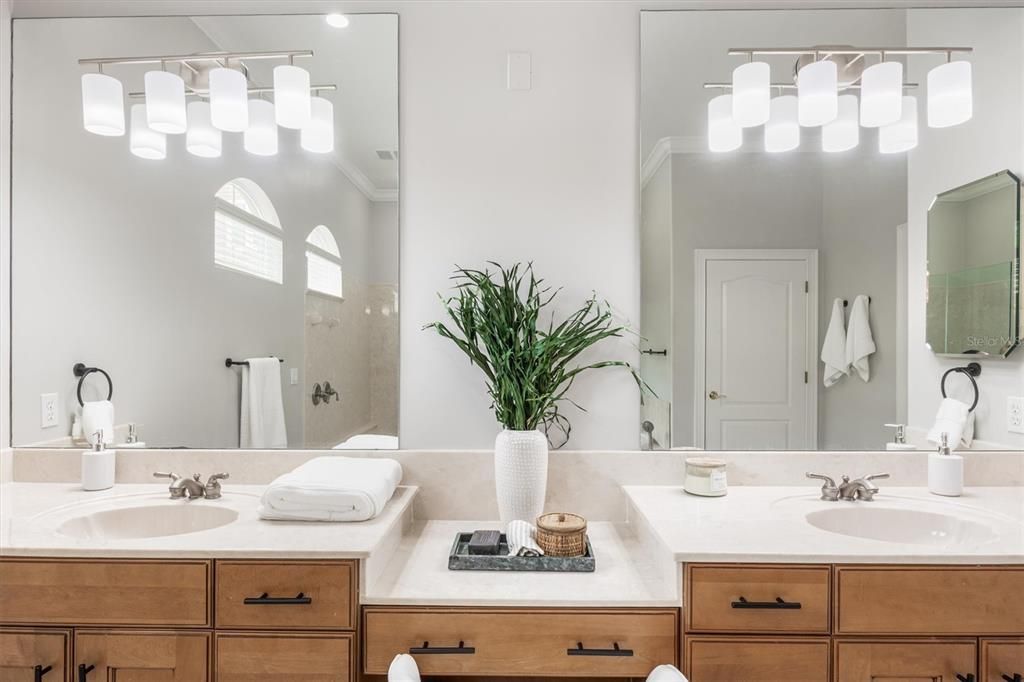 Active With Contract: $889,000 (4 beds, 3 baths, 3657 Square Feet)