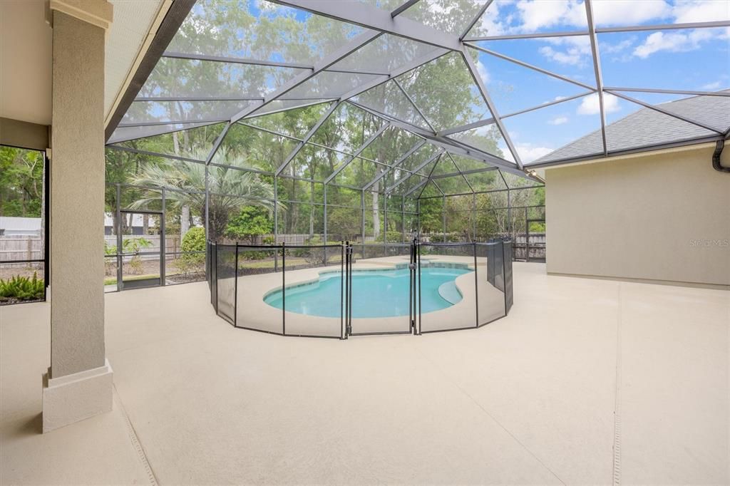 Active With Contract: $889,000 (4 beds, 3 baths, 3657 Square Feet)