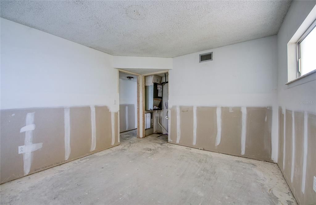 Activo con contrato: $164,000 (2 camas, 2 baños, 1050 Pies cuadrados)