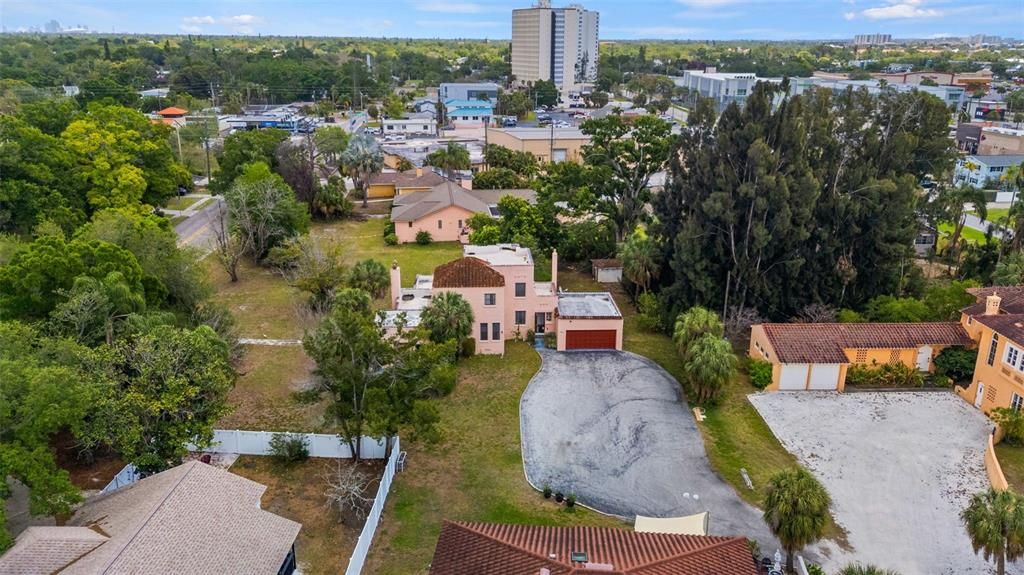 На продажу: $799,000 (3 спален, 2 ванн, 2695 Квадратных фут)