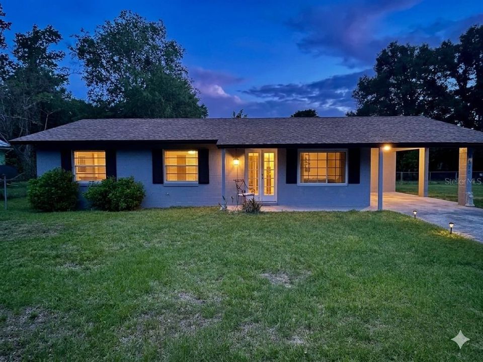 Activo con contrato: $188,000 (3 camas, 2 baños, 1092 Pies cuadrados)